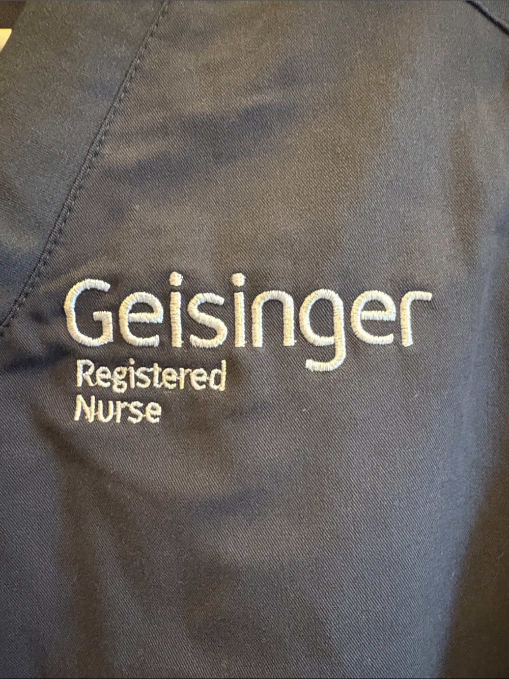Grey's Anatomy Geisinger Embroidered Grey Medical Scrub Top - Picture 2 of 7